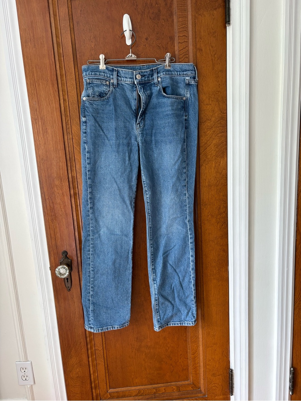 AYR Women’s The Lala Straight Jeans in Mid Blue Wash - size 31